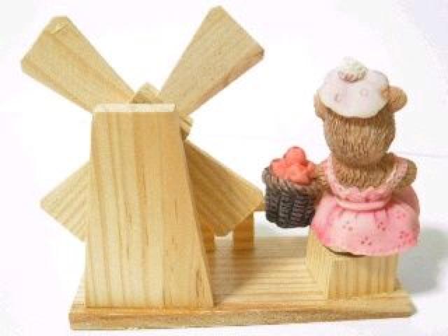 可愛い♪木製&樹脂製 カントリーくまさん《クルクル回る風車》W < おもちゃ 可愛い♪木製&樹脂製 カントリーくまさん《クルクル回る風車》W < おもちゃの