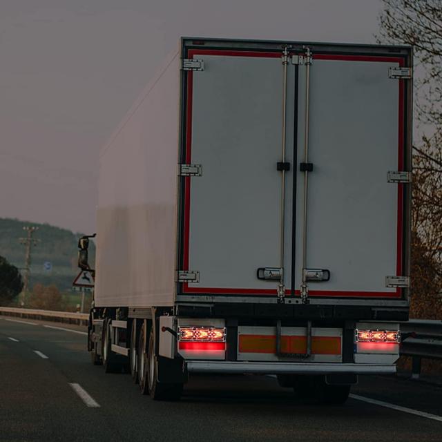 LED トラック テールランプ 24V シーケンシャル 流れる ウィンカー 左右2個セット < 自動車/バイク LED トラック テールランプ 24V シーケンシャル 流れる ウィンカー 左右2個セット < 自動車/バイク