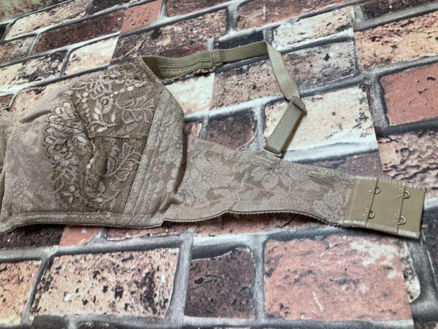 送料無料!大手通販処分品!サイドから寄せる!ノンワイヤーレース付きブラジャー(ベージュ系)1枚 < 女性ファッション  送料無料!大手通販処分品!サイドから寄せる!ノンワイヤーレース付きブラジャー(ベージュ系)1枚 < 女性ファッションの