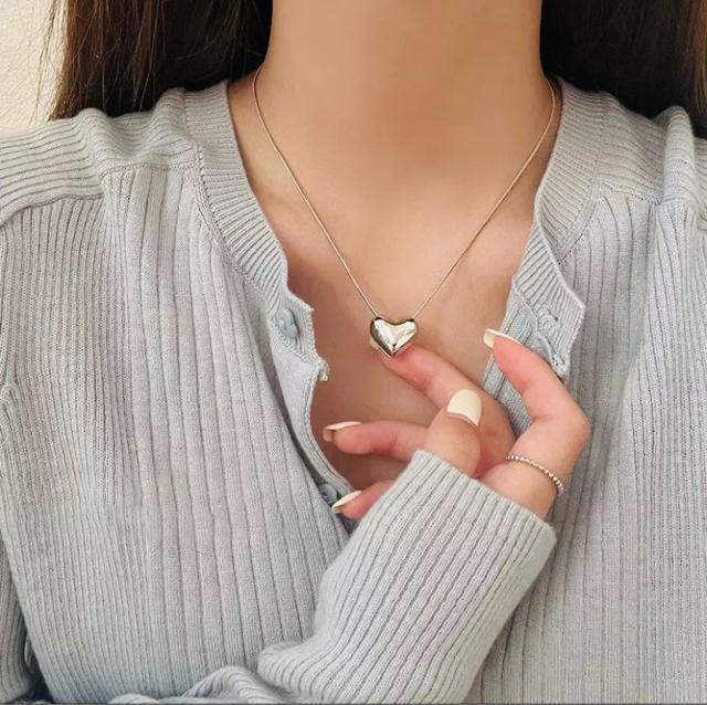 ハートネックレス シルバー ゴールド ぷっくり 2個セット < 女性アクセサリー/時計 ハートネックレス シルバー ゴールド ぷっくり 2個セット < 女性アクセサリー/時計の