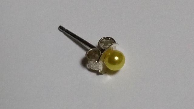送料無料/直径3ミリ/パール調イエローボールピアス片耳用 < 男性アクセサリー/時計  送料無料/直径3ミリ/パール調イエローボールピアス片耳用  < 男性アクセサリー/時計の