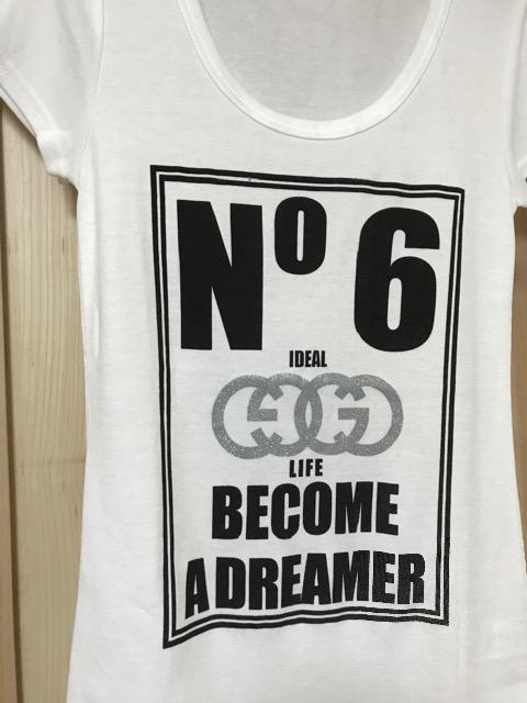 ☆新品未使用☆薄手PARKGIRLN°6ロゴ入りラメ付きTシャツ < 女性ファッション  ☆新品未使用☆薄手PARKGIRLN°6ロゴ入りラメ付きTシャツ < 女性ファッションの