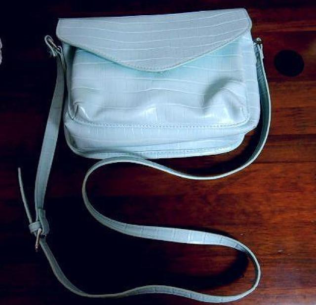 ◆WEGO ウィゴー ショルダーバッグ 中古品 < 女性ファッション  ◆WEGO ウィゴー ショルダーバッグ 中古品  < 女性ファッションの