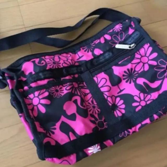 レスポートサック デラックスショルダーサッチェル ラブバービー Barbie < ブランド  レスポートサック デラックスショルダーサッチェル ラブバービー Barbie  < ブランドの