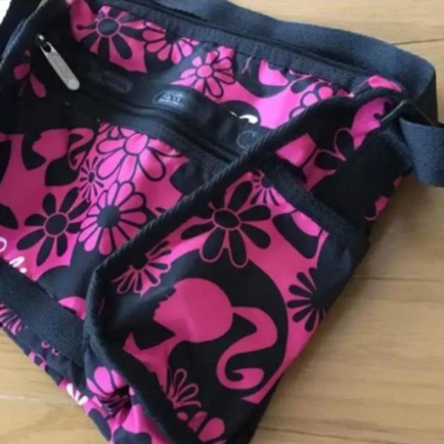 レスポートサック デラックスショルダーサッチェル ラブバービー Barbie < ブランド  レスポートサック デラックスショルダーサッチェル ラブバービー Barbie < ブランドの