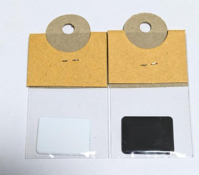 ミニチュア★タブレット★ブラック★黒★オマケシール付★色違い有★ドールハウス★ < おもちゃ  ミニチュア★タブレット★ブラック★黒★オマケシール付★色違い有★ドールハウス★ < おもちゃの