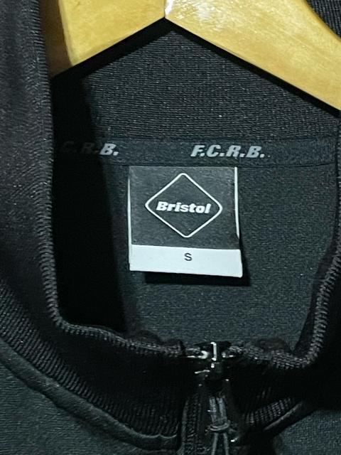 FCRB 18SS STAR LINE TRAINING JACKET 黒 S < ブランド  FCRB 18SS STAR LINE TRAINING JACKET 黒 S < ブランドの