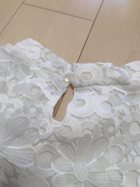 Bou Jeloud お洒落なレースフレンチ袖ブラウス L < ブランド  Bou Jeloud お洒落なレースフレンチ袖ブラウス L < ブランドの