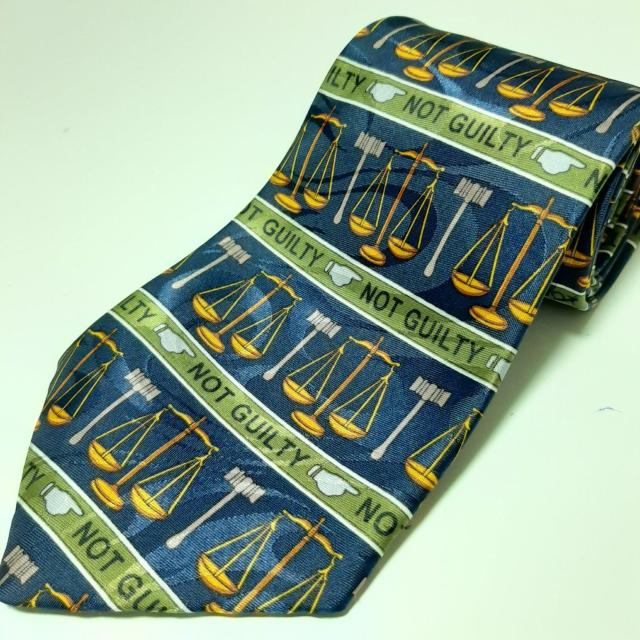 美品 FRATELLO ネクタイ 紺系 柄タイプ < 男性ファッション  美品 FRATELLO ネクタイ 紺系 柄タイプ  < 男性ファッションの