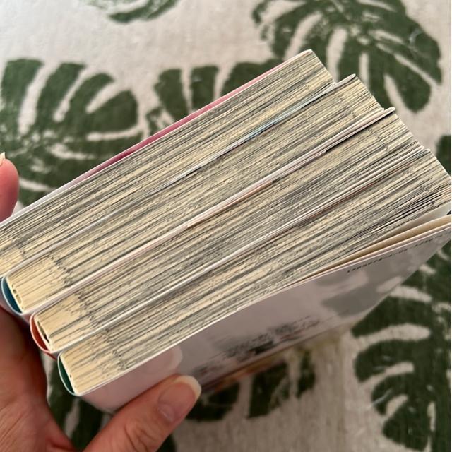 それは霊のしわざです @〜C (4冊セット) < アニメ/コミック/キャラクター それは霊のしわざです @〜C (4冊セット) < アニメ/コミック/キャラクターの