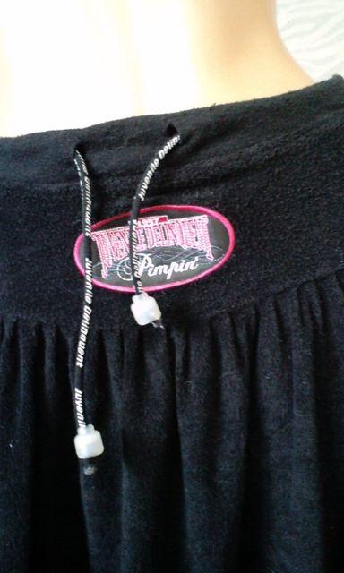 JD†ロゴワッペン&ブリオンチェーン加工パイル地ヒラミニスカ < 女性ファッション  JD†ロゴワッペン&ブリオンチェーン加工パイル地ヒラミニスカ < 女性ファッションの