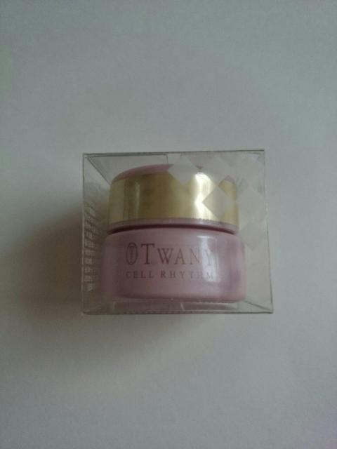 トワニー★セルリズム★最高級薬用クリーム★新品サンプル★ < 香水/コスメ/ネイル トワニー★セルリズム★最高級薬用クリーム★新品サンプル★ < 香水/コスメ/ネイルの