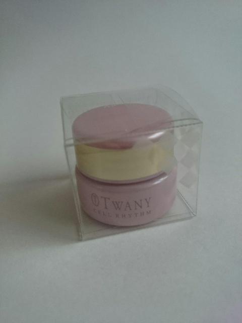 トワニー★セルリズム★最高級薬用クリーム★新品サンプル★ < 香水/コスメ/ネイル トワニー★セルリズム★最高級薬用クリーム★新品サンプル★ < 香水/コスメ/ネイルの