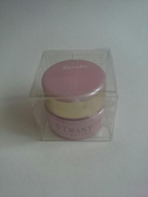 トワニー★セルリズム★最高級薬用クリーム★新品サンプル★ < 香水/コスメ/ネイル トワニー★セルリズム★最高級薬用クリーム★新品サンプル★ < 香水/コスメ/ネイルの