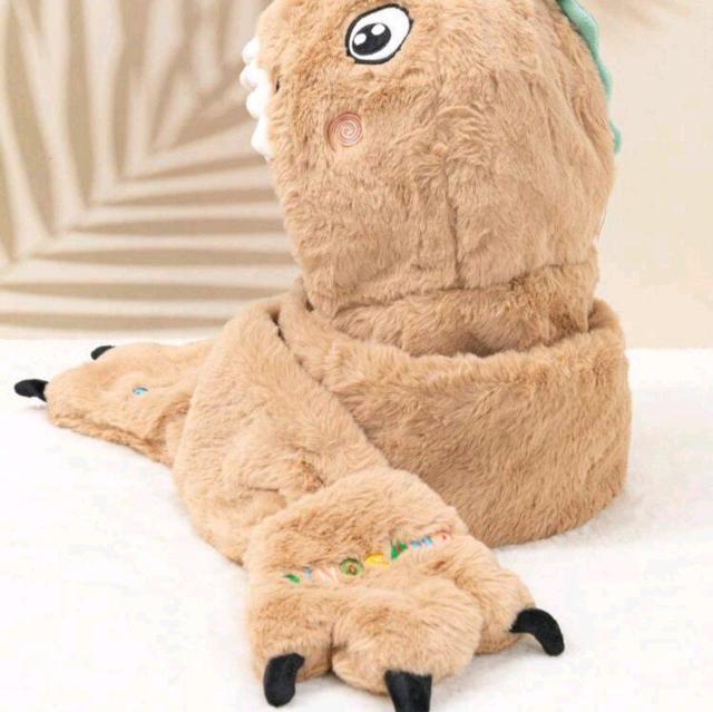 ベビー★新品★もふもふ怪獣のマフラー付帽子/ベージュ < キッズ/ベビー  ベビー★新品★もふもふ怪獣のマフラー付帽子/ベージュ < キッズ/ベビーの