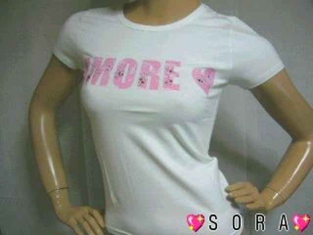 【Ra Iride/イリーデ】ラインストーン入〈AMORE〉ロゴバック3連ハートTシャツ < 女性ファッション 【Ra Iride/イリーデ】ラインストーン入〈AMORE〉ロゴバック3連ハートTシャツ < 女性ファッションの