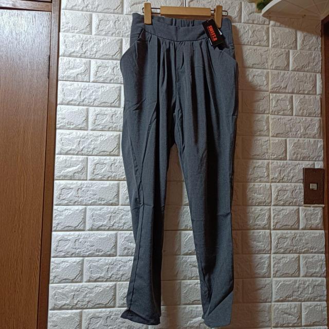 SWEET.B★新品★ペグトップパンツ/グレー < 女性ファッション  SWEET.B★新品★ペグトップパンツ/グレー < 女性ファッションの