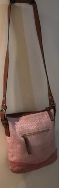 正規品特価COACH コーチ斜め掛けショルダーレザースエード美品コーチバッグ正規品ピンク系 < ブランド  正規品特価COACH コーチ斜め掛けショルダーレザースエード美品コーチバッグ正規品ピンク系 < ブランドの
