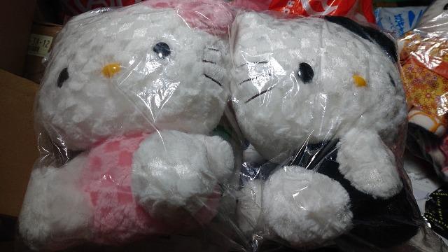 ハローキティぬいぐるみセット < おもちゃ  ハローキティぬいぐるみセット  < おもちゃの
