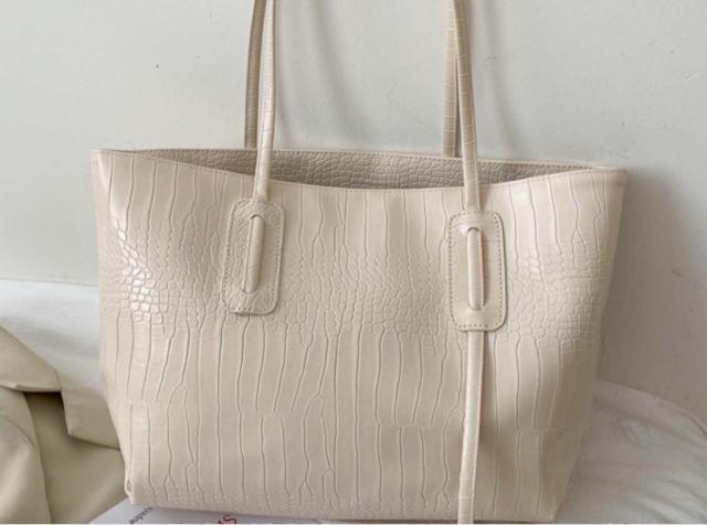 新品 白 クロコ トートバッグ メンズ レディース 高品質レザー 鞄 高級 < 女性ファッション  新品 白 クロコ トートバッグ メンズ レディース 高品質レザー 鞄 高級 < 女性ファッションの