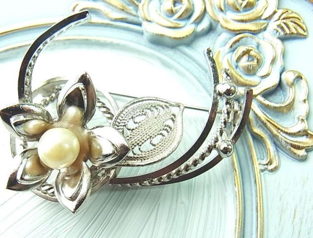 500円スタ★正規品 良品 ヴィンテージ 本真珠 ブローチ(8) < 女性アクセサリー/時計  500円スタ★正規品 良品 ヴィンテージ 本真珠 ブローチ(8) < 女性アクセサリー/時計の