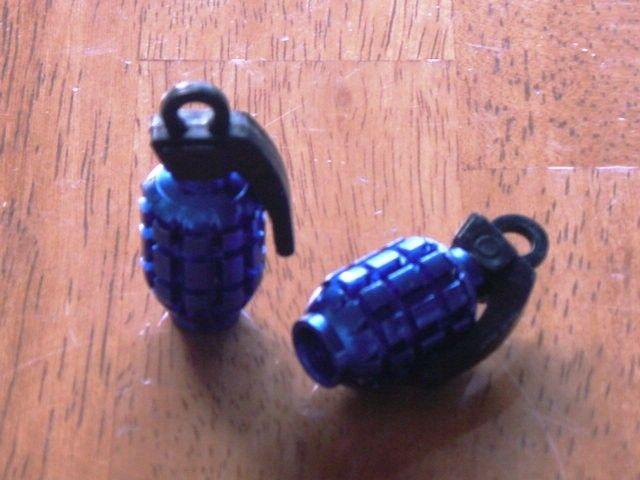 ホイールをオシャレに飾る!エアーバルブキャップ 手榴弾 < レジャー/スポーツ  ホイールをオシャレに飾る!エアーバルブキャップ 手榴弾 < レジャー/スポーツの