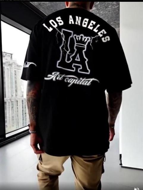 爆ヤス価格1290円★ロサンゼルスの文字と大きなLAパターンプリントが施されたメンズTシャツ USAサイズM(日本サイズXL相当) < 男性ファッション  爆ヤス価格1290円★ロサンゼルスの文字と大きなLAパターンプリントが施されたメンズTシャツ USAサイズM(日本サイズXL相当) < 男性ファッションの