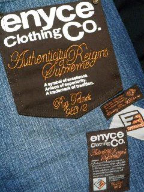 【ENYCE/エニーチェ】ニューヨークを代表するブランド♪ヒップホップ ウォッシュ加工バックポケットワッペンデニム < ブランド  【ENYCE/エニーチェ】ニューヨークを代表するブランド♪ヒップホップ ウォッシュ加工バックポケットワッペンデニム < ブランドの