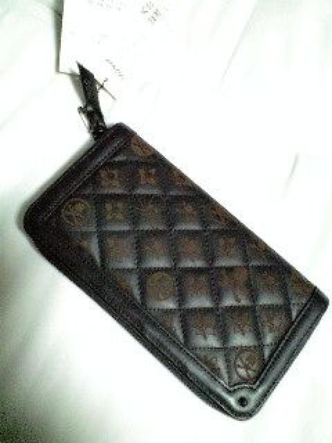 新品Roenロエン スカルキルティングラウンドジップウォレット 長財布 < ブランド  新品Roenロエン スカルキルティングラウンドジップウォレット 長財布  < ブランドの