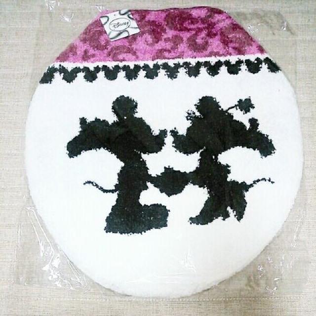 新品 ディズニー ミッキー ミニー トイレ 蓋カバー カバー 白 紫 < インテリア/ライフ  新品 ディズニー ミッキー ミニー トイレ 蓋カバー カバー 白 紫  < インテリア/ライフの