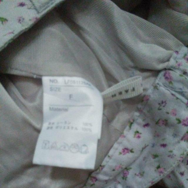 LOWRYS FARM グレー花柄 パンツ 後ろゴム < ブランド LOWRYS FARM グレー花柄 パンツ 後ろゴム < ブランドの