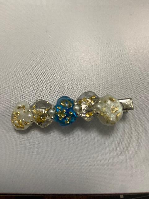 ハンドメイド レジンで作った鉱石のヘアクリップ  < 女性ファッション  ハンドメイド レジンで作った鉱石のヘアクリップ   < 女性ファッションの