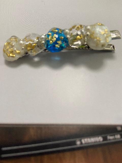 ハンドメイド レジンで作った鉱石のヘアクリップ  < 女性ファッション  ハンドメイド レジンで作った鉱石のヘアクリップ  < 女性ファッションの