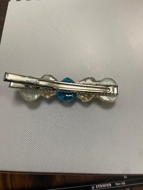 ハンドメイド レジンで作った鉱石のヘアクリップ  < 女性ファッション  ハンドメイド レジンで作った鉱石のヘアクリップ  < 女性ファッションの