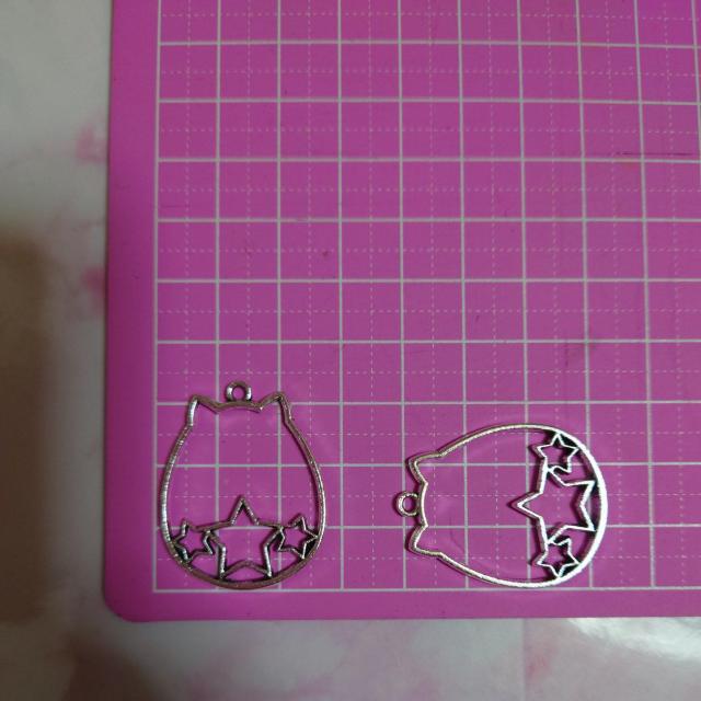 でぶネコちゃんデビ猫星レジン枠チャームシルバー5個 < 香水/コスメ/ネイル  でぶネコちゃんデビ猫星レジン枠チャームシルバー5個 < 香水/コスメ/ネイルの