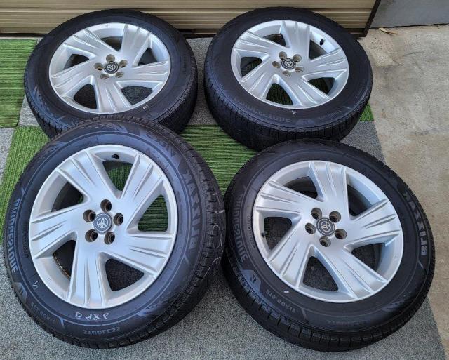 トヨタ ヴォルツ純正 17インチ 7J(+45) PCD100 5穴ブリヂストン BLIZZAK VRX3 4本セット215/6 < 自動車/バイク トヨタ ヴォルツ純正 17インチ 7J(+45) PCD100 5穴ブリヂストン BLIZZAK VRX3 4本セット215/6 < 自動車/バイク