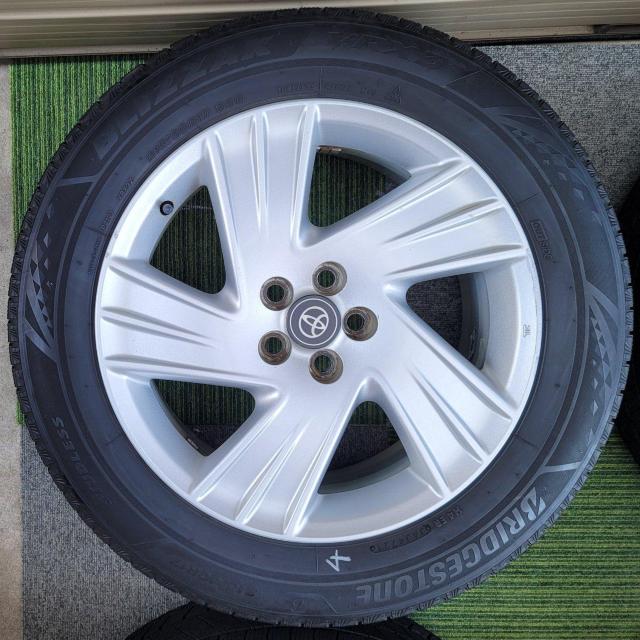 トヨタ ヴォルツ純正 17インチ 7J(+45) PCD100 5穴ブリヂストン BLIZZAK VRX3 4本セット215/6 < 自動車/バイク トヨタ ヴォルツ純正 17インチ 7J(+45) PCD100 5穴ブリヂストン BLIZZAK VRX3 4本セット215/6 < 自動車/バイク