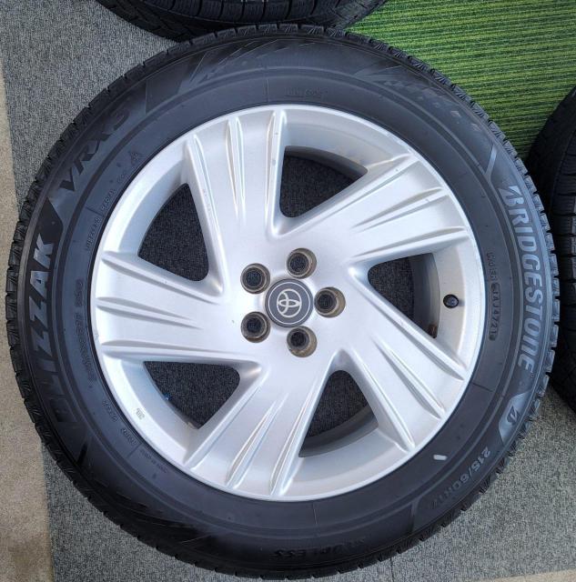 トヨタ ヴォルツ純正 17インチ 7J(+45) PCD100 5穴ブリヂストン BLIZZAK VRX3 4本セット215/6 < 自動車/バイク トヨタ ヴォルツ純正 17インチ 7J(+45) PCD100 5穴ブリヂストン BLIZZAK VRX3 4本セット215/6 < 自動車/バイク