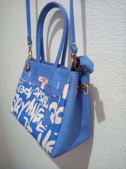 可愛い♪2way ブルー ショルダーバッグ ポシェット ハンドバッグ ポーチ < 女性ファッション 可愛い♪2way ブルー ショルダーバッグ ポシェット ハンドバッグ ポーチ < 女性ファッションの