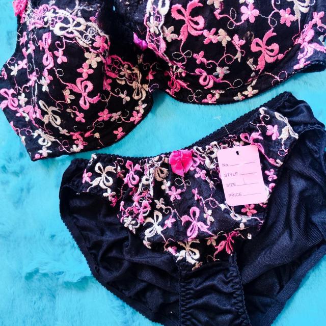 S[WXhJGJbBBF85~LBBuW[&V[cZbgBBO}[傫TCY ԕBBB  t@bV 