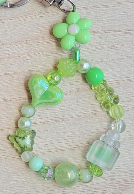 TWICE JEONGYEON ジョンヨン キーホルダー 黄緑 < タレントグッズ TWICE JEONGYEON ジョンヨン キーホルダー 黄緑 < タレントグッズの