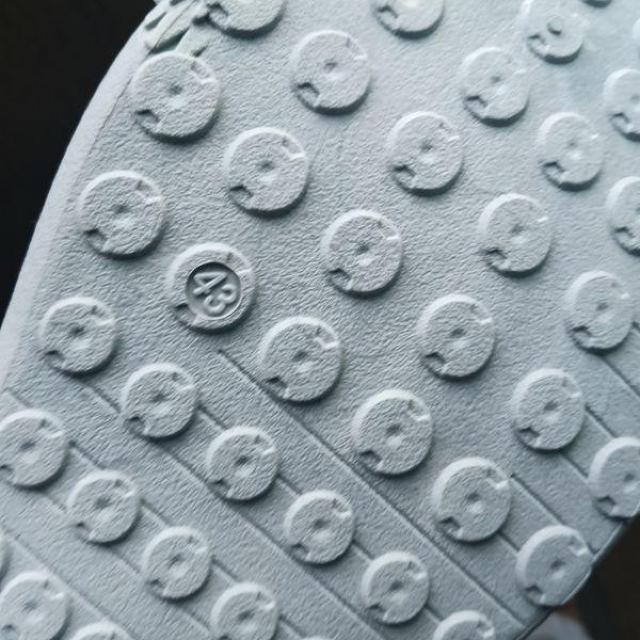 新品 26.5cm レディース スニーカー グレー シューズ スポーツサンダル < 男性ファッション 新品 26.5cm レディース スニーカー グレー シューズ スポーツサンダル < 男性ファッションの