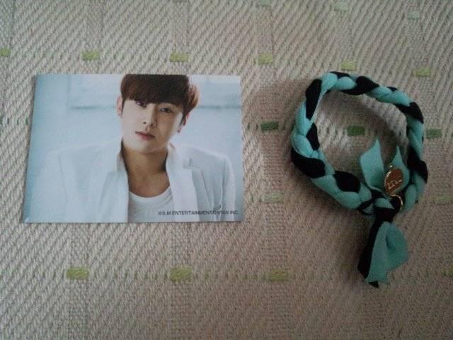 *東方神起☆TREEゴムブレスレット写真ステッカー付き♪ < タレントグッズ *東方神起☆TREEゴムブレスレット写真ステッカー付き♪ < タレントグッズの