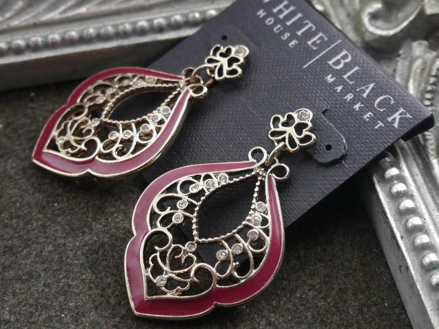 新品 WHITE HOUSE BLACK MARKET アンティーク調ピアス < 女性アクセサリー/時計 新品 WHITE HOUSE BLACK MARKET アンティーク調ピアス < 女性アクセサリー/時計の