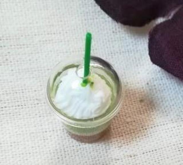 ミニチュア★スターバックス★抹茶&ミルクフラペチーノ★ドールハウスに★ < おもちゃ  ミニチュア★スターバックス★抹茶&ミルクフラペチーノ★ドールハウスに★ < おもちゃの