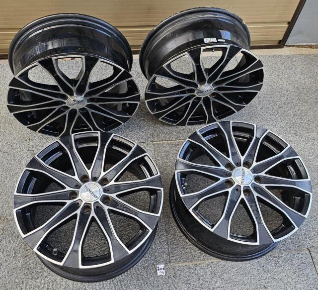 コスミック ヴェネルディ ヴェレッツォ7j×17インチ +50 114.3/5H 4本セット マークUブリット ノアヴォクシーエ < 自動車/バイク コスミック ヴェネルディ ヴェレッツォ7j×17インチ +50 114.3/5H 4本セット マークUブリット ノアヴォクシーエ < 自動車/バイク