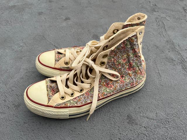 コンバースハイカットスニーカー < 女性ファッション  コンバースハイカットスニーカー  < 女性ファッションの