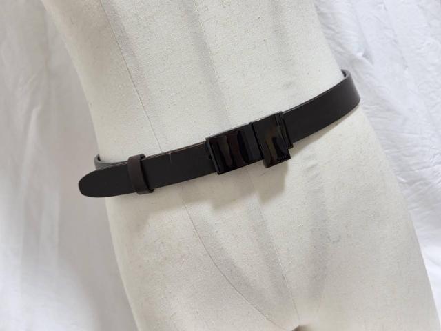 正規 セレブ愛用 グッチ ヴィンテージ ブランドロゴ文字×ブロックコンビ スクエアバックルベルト 黒系茶 ダークブラウンレザー75 < ブランド 正規 セレブ愛用 グッチ ヴィンテージ ブランドロゴ文字×ブロックコンビ スクエアバックルベルト 黒系茶 ダークブラウンレザー75 < ブランドの