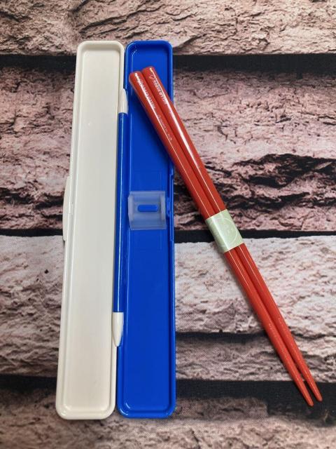 送料無料!日本製【人気キャラ】音の鳴らない 箸&箸箱セット(画像から)1組770円が… < インテリア/ライフ 送料無料!日本製【人気キャラ】音の鳴らない 箸&箸箱セット(画像から)1組770円が… < インテリア/ライフの