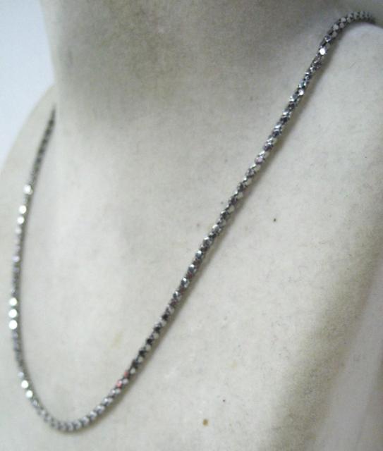 ���i Pt850 �v���`�i �f�U�C�� �l�b�N���X 40cm w �� �����A�N�Z�T���[/���v�� 